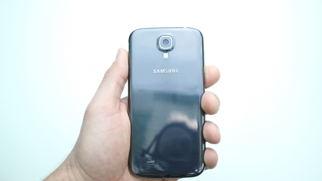 Samsung Galaxy S4 Image 04